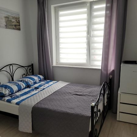 Pokoje Goscinne Galeon W Darlowku Ujście-Darłowskie Εξωτερικό φωτογραφία