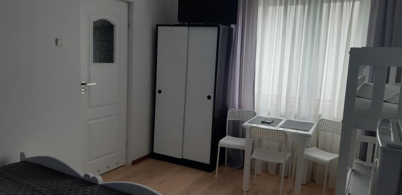 Pokoje Goscinne Galeon W Darlowku Ujście-Darłowskie Εξωτερικό φωτογραφία